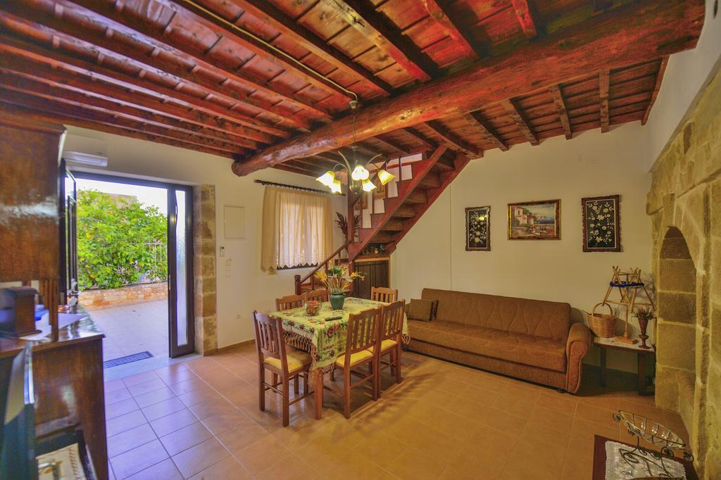 Archontiko Ilias Vila Kavousi  Exterior foto